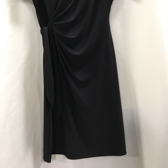 Black dress - Picture 4 of 6