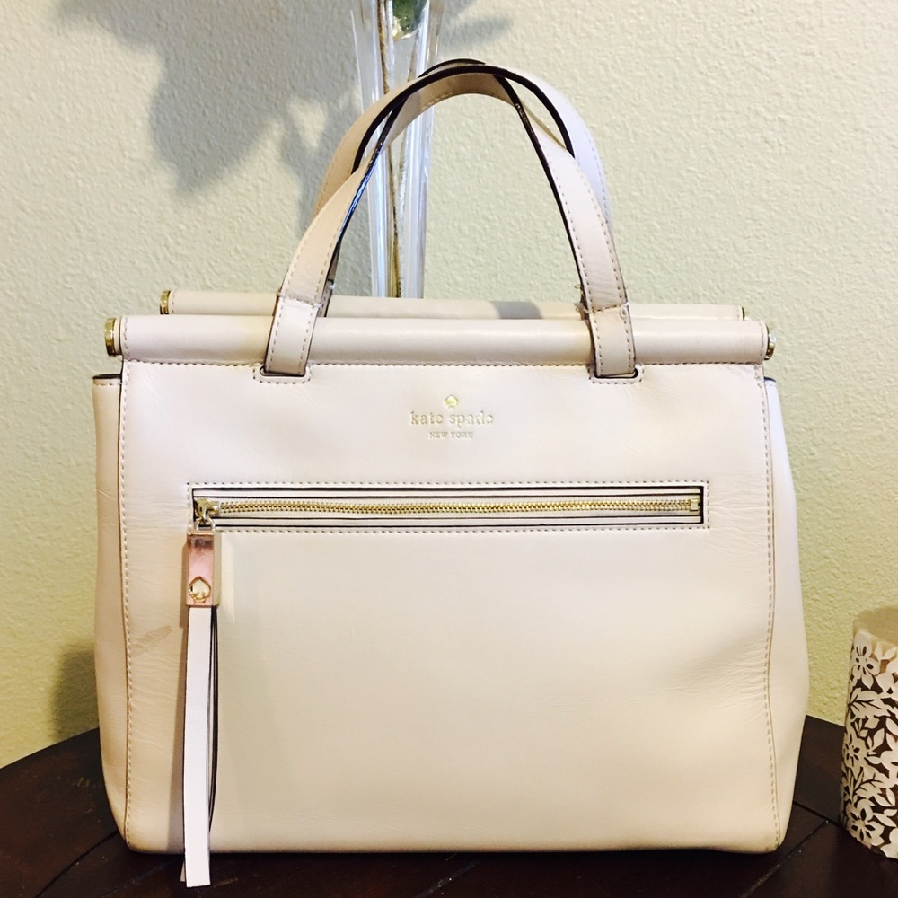 Elegant Kate Spade shoulder bag