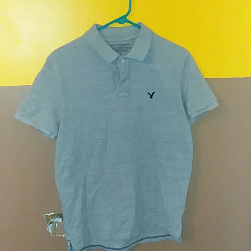 American Eagle polo style shirt