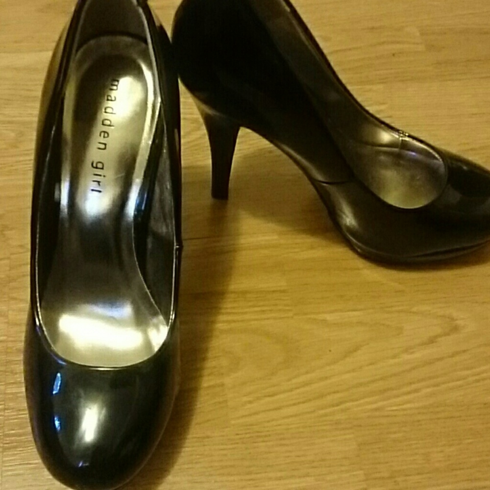 Steve Madden "madden girl"