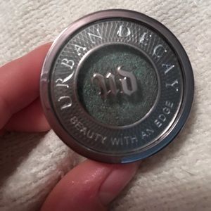Urban Decay eyeshadow- Lounge