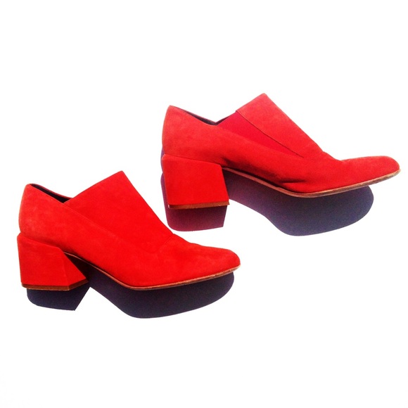 Tibi Shoes - 🎈1HR SALE🎈TIBI designer suede red booties.