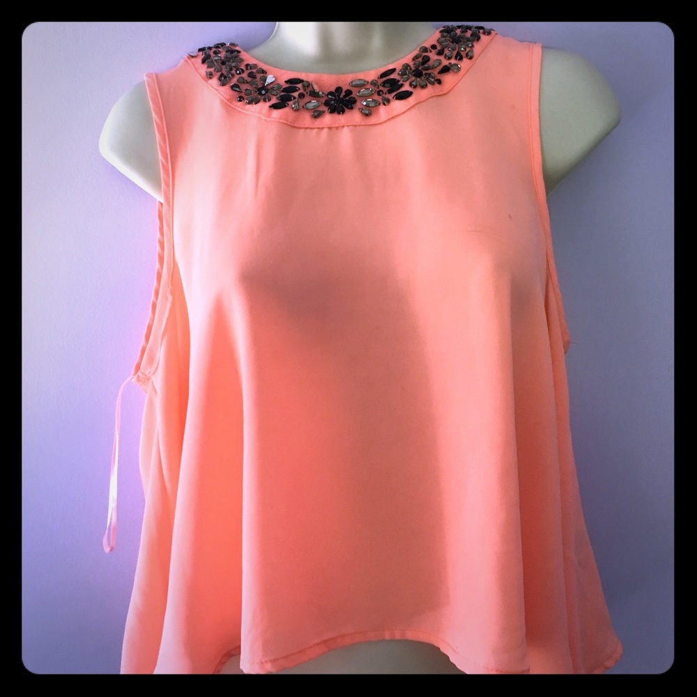 Crop top ( Coral/ Black ) large