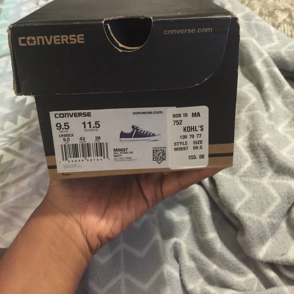 Converse - Picture 3 of 4