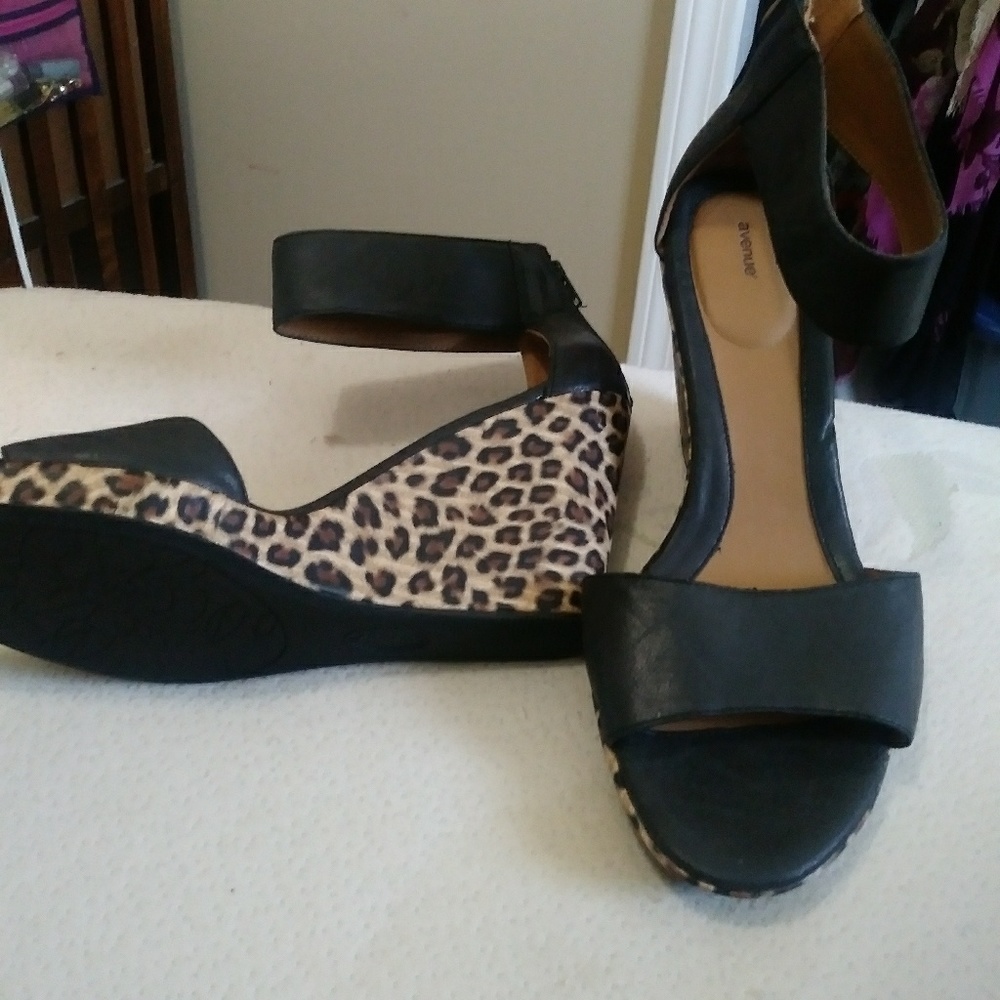 BNWOT Ankle strapped animal print wedges