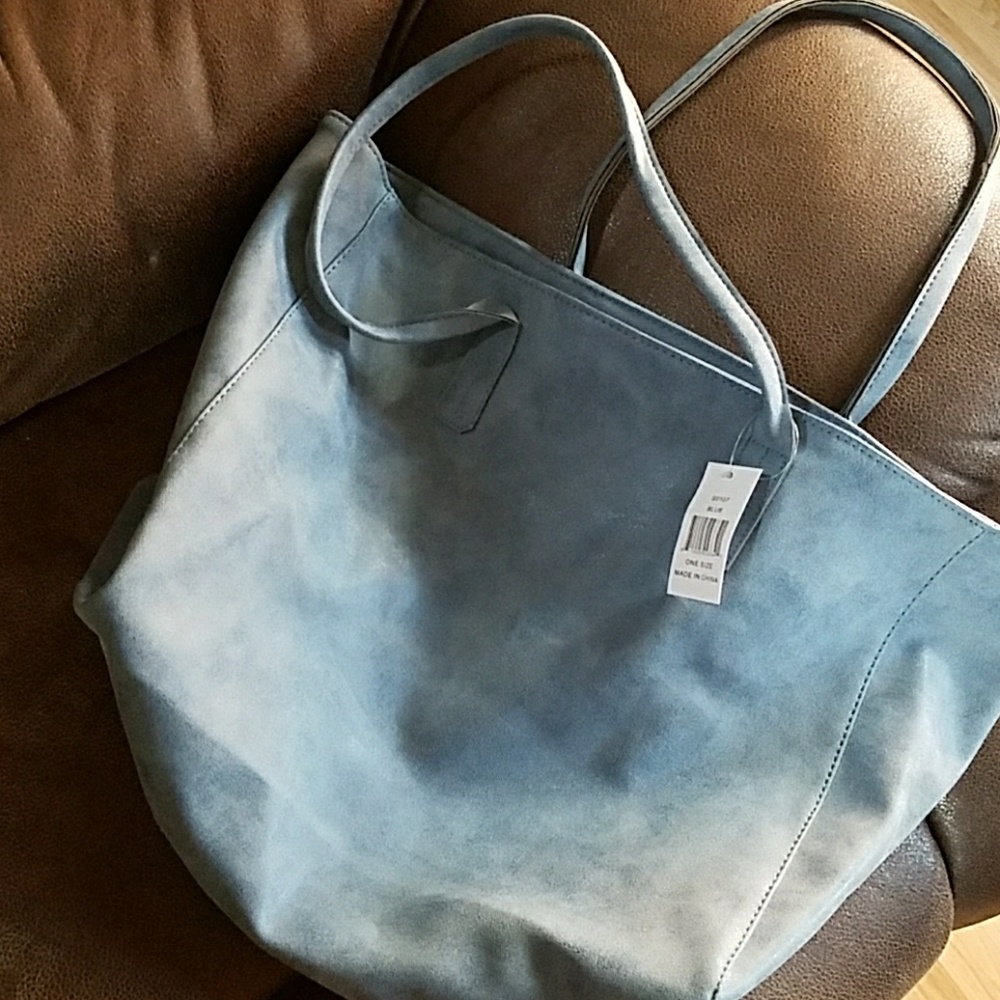 Shoulder bag. New.