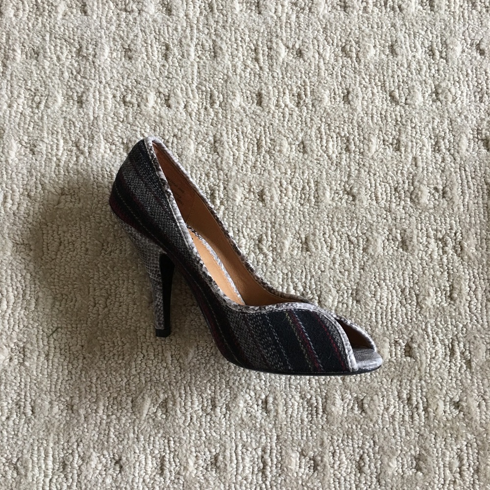 NWBT [NEW] Tribeca by Kenneth Cole Prime Time PQ Heels