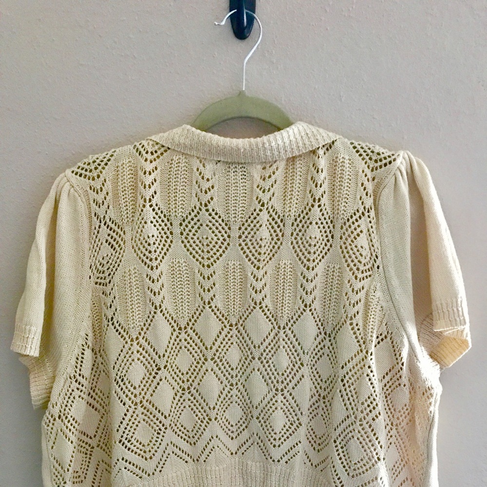 Cream Shrug
