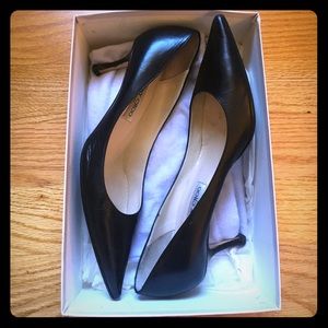 Jimmy Choo black leather "Devon" classic pump