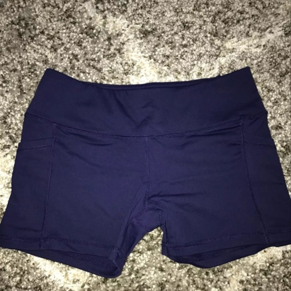 NWOT-Senita shorts-3.75in inseam