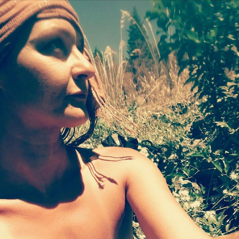 Meet your Posher, Neeka