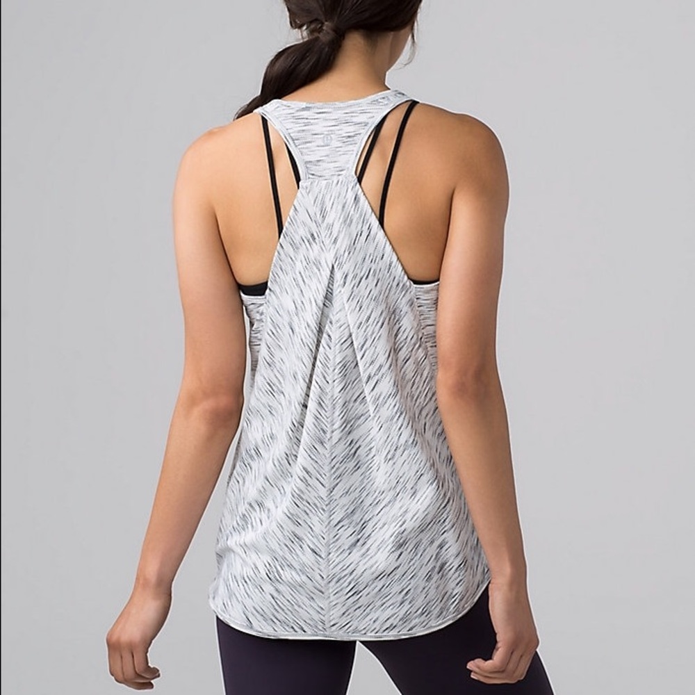 Lululemon Essential Tank Size 6
