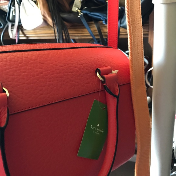 Kate Spade NWT Coral - Picture 3 of 3