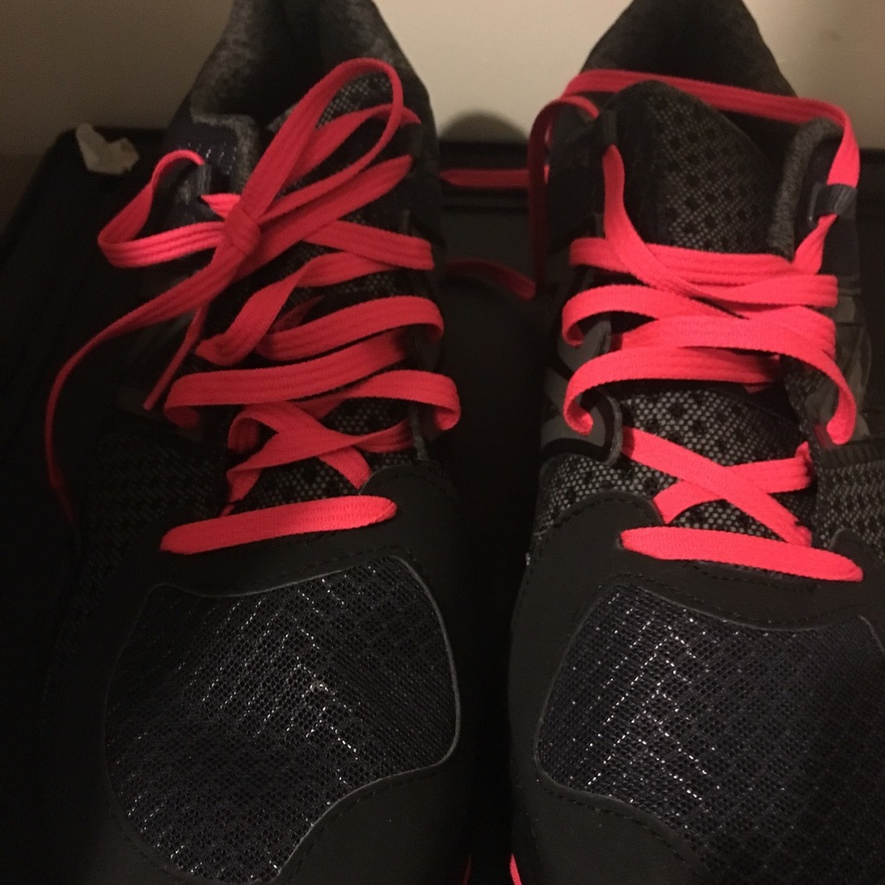 New Balance Sneakers