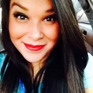 Meet your Posher, Monica