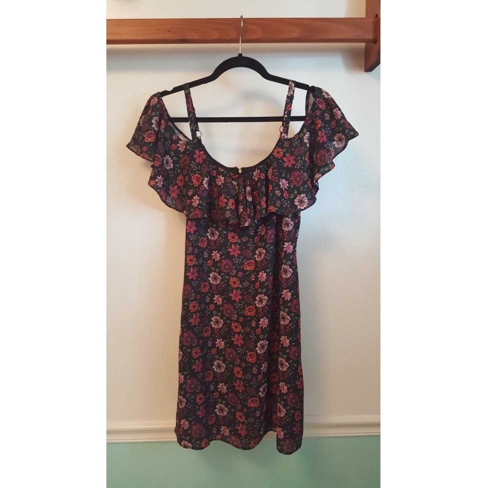Cold Shoulder Floral Shift Dress