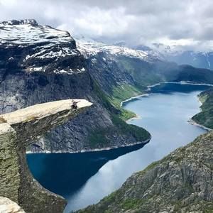 Meet your Posher, Becca