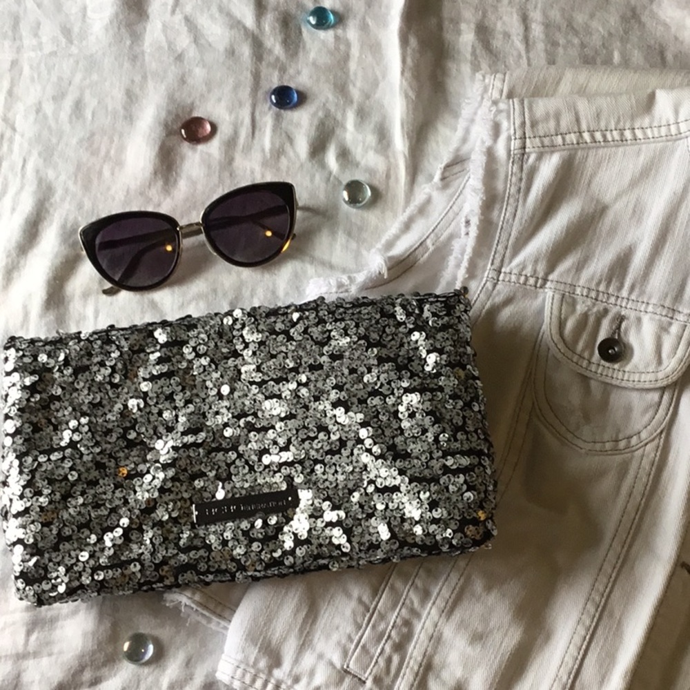 BCBG SEQUIN CLUTCH HAND BAG