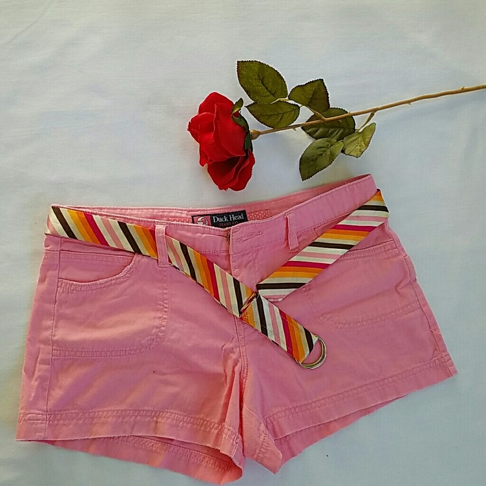 DUCK HEAD JUNIOR SHORTS. SIZE 9