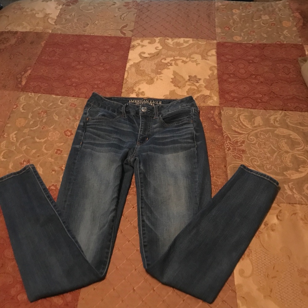 SOLD ON MERC. AMerican eagle jeggings