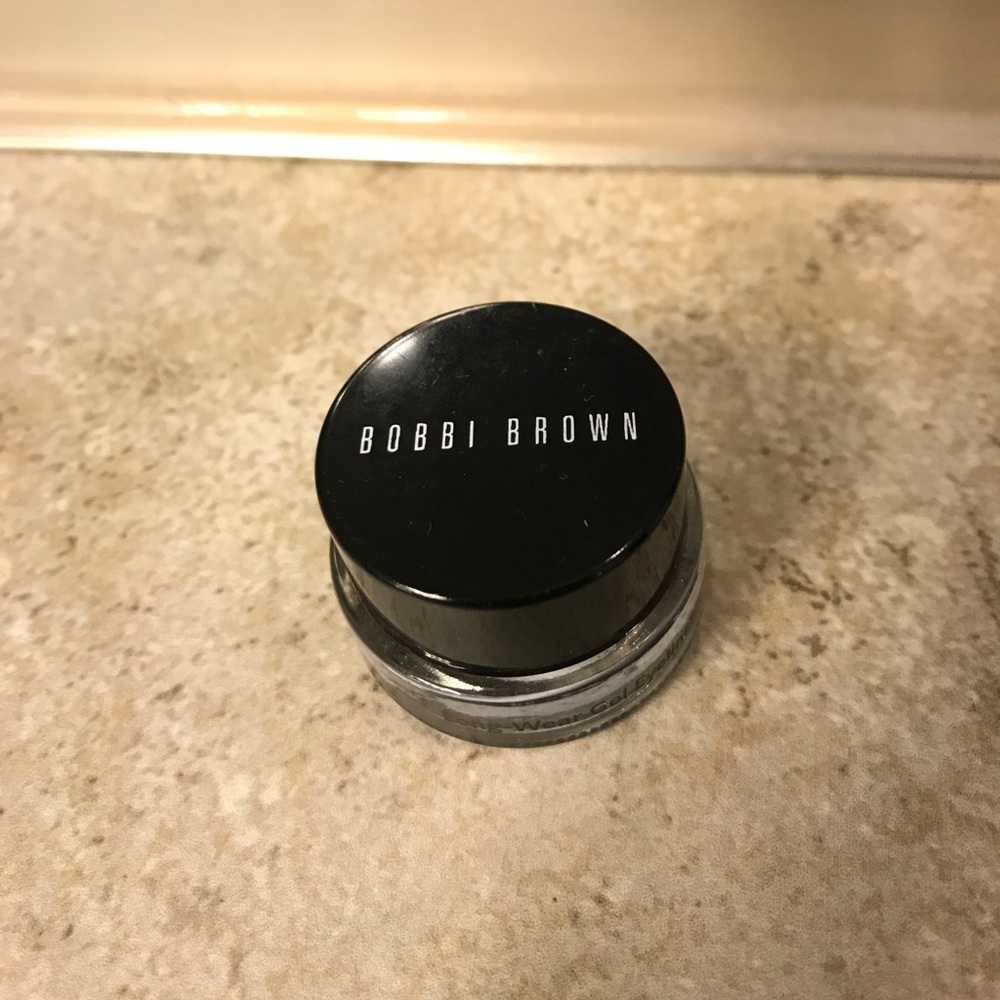 NEW-Bobbi Brown gel eyeliner
