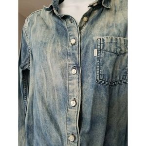 Levi's Chambray Shirt Size Medium