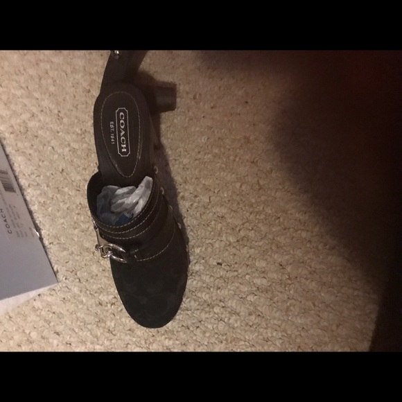 Genuine Coach Clogs ready for immediate pick up - Picture 6 of 8