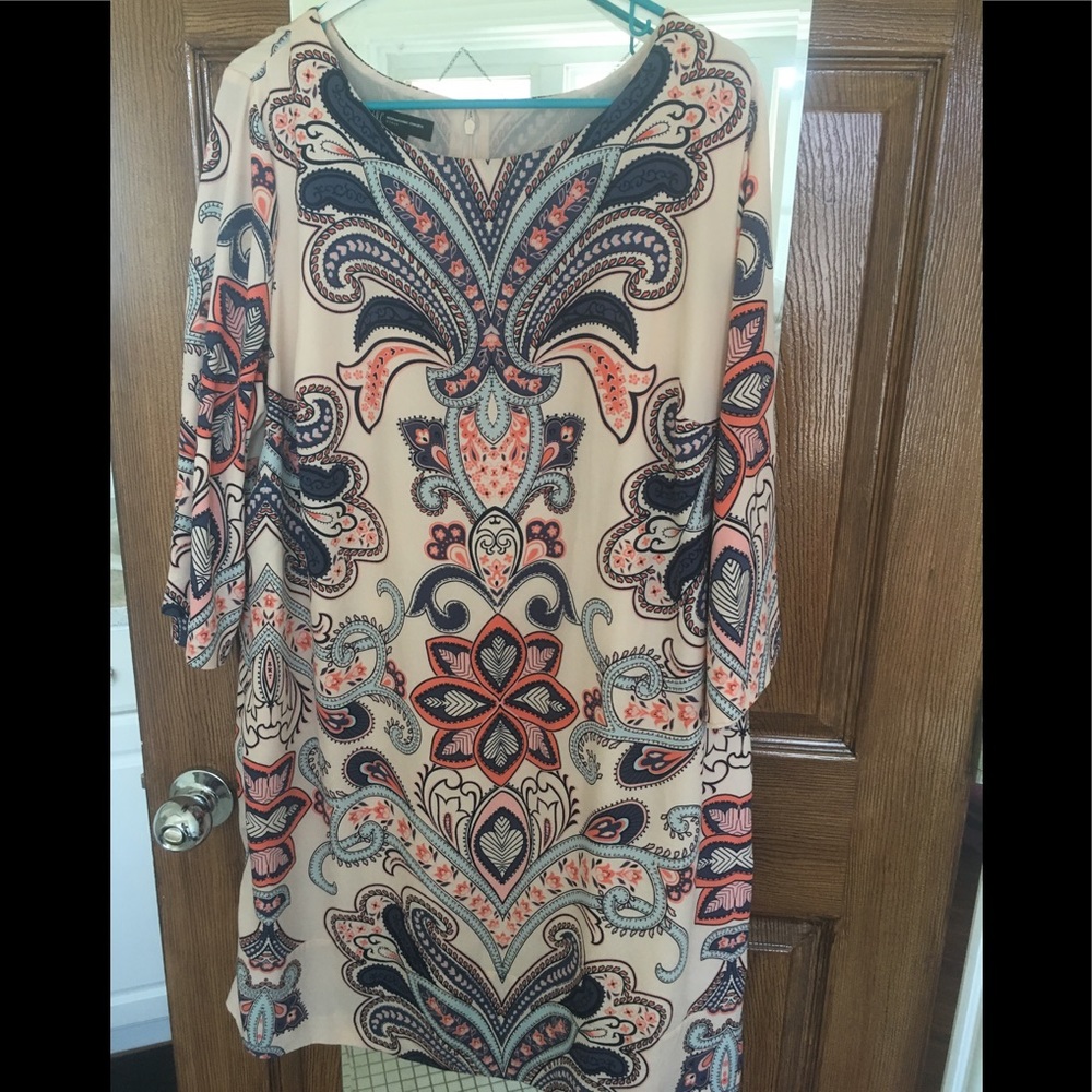 Paisley patterned plus size dress