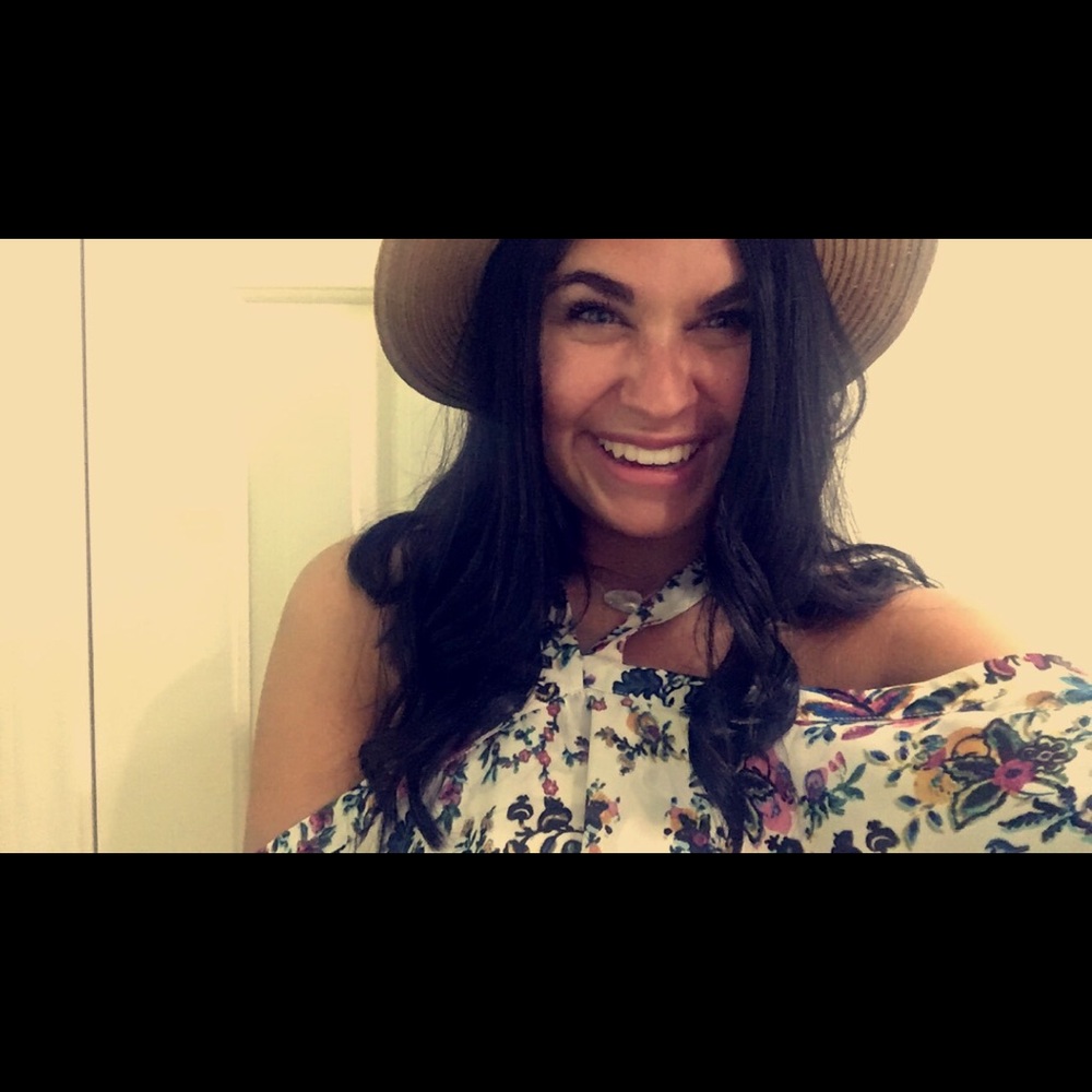 Meet your Posher, Abigail