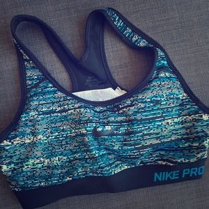 Nike dri-fit sports bra in blue