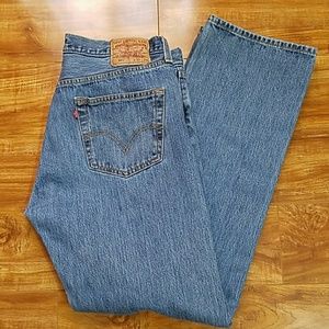 Men's Levis 501 button fly jeans