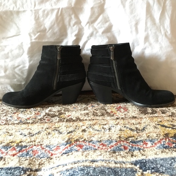 Sam Edelman Lucca Bootie - Picture 2 of 4