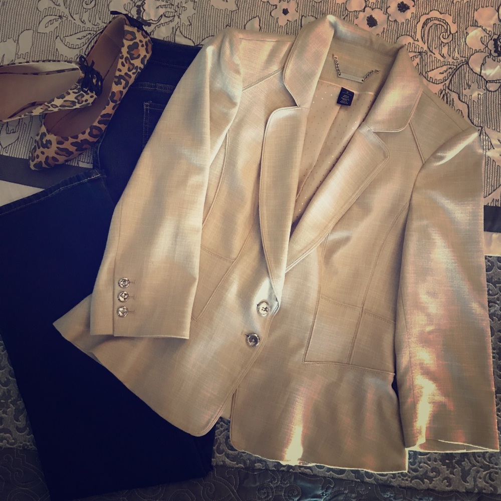 White House Black Market Cream/Tan Blazer