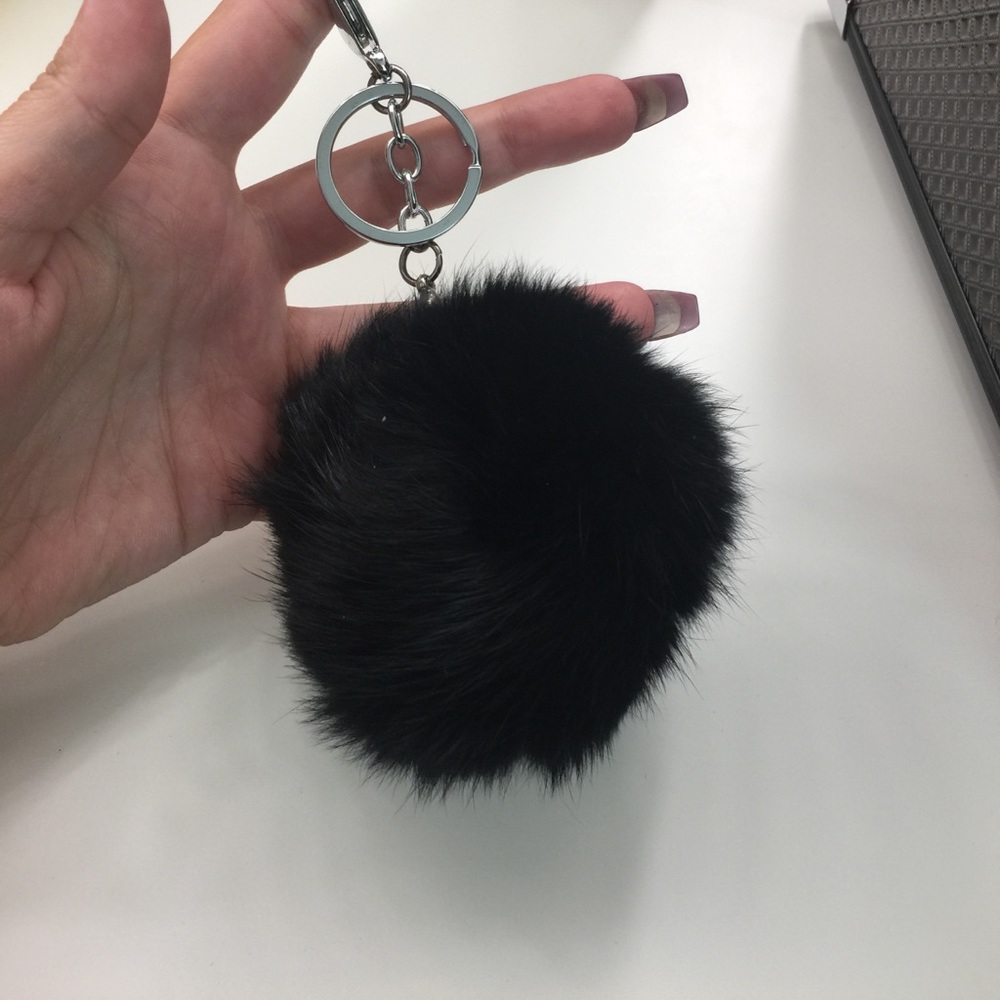 Black fur keychain Pom Pom