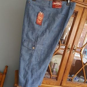 Capri in blue chambray NWT