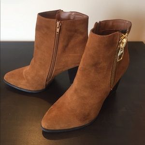 EXPRESS Booties Tan Suede size 9 *NEW*