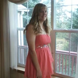 Meet your Posher, Lydia