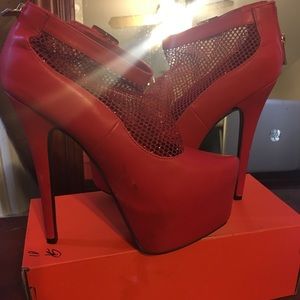 Red hot heels