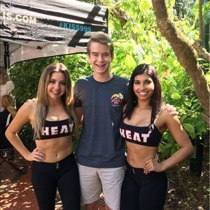 Meet your Posher, Clay