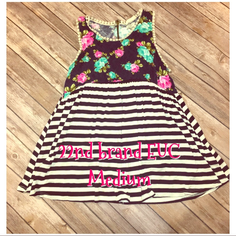 Floral and stripes flowy tank
