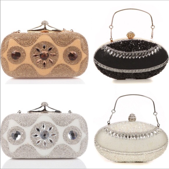 🎉Just In🎉 Holiday Crossbody Clutch - Picture 8 of 8