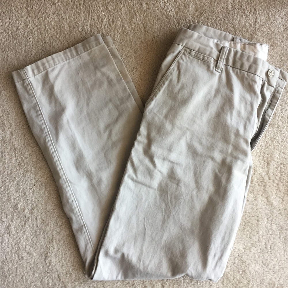 Dockers Men's D3 Classic Fit Light Khaki Pants