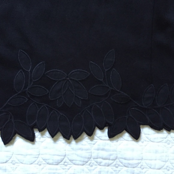 NWOT H&M Black Shift Dress Scallop Floral Large - Picture 4 of 6