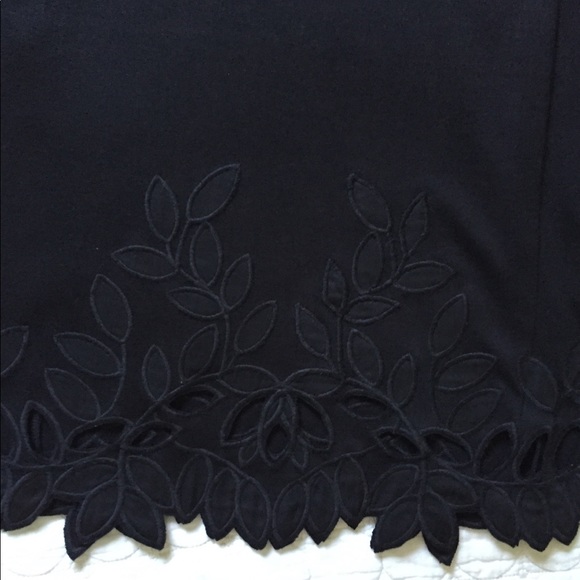 NWOT H&M Black Shift Dress Scallop Floral Large - Picture 3 of 6