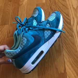Women's Nike airmax