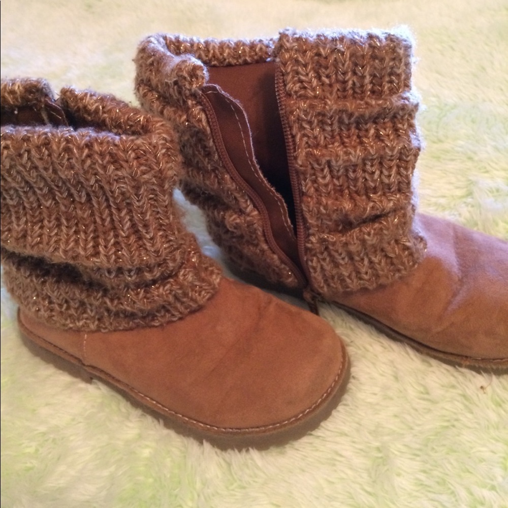Girls boots
