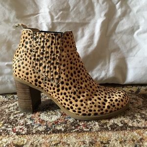 Leopard print heeled ankle booties