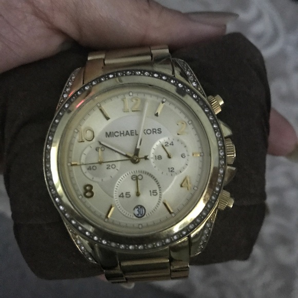 Michael Kors Watch- used with some apparent wear - Picture 5 of 8