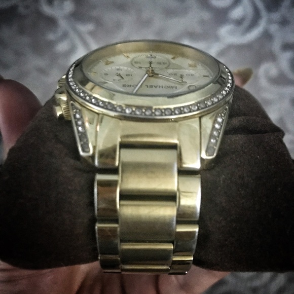 Michael Kors Watch- used with some apparent wear - Picture 6 of 8