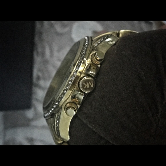 Michael Kors Watch- used with some apparent wear - Picture 8 of 8